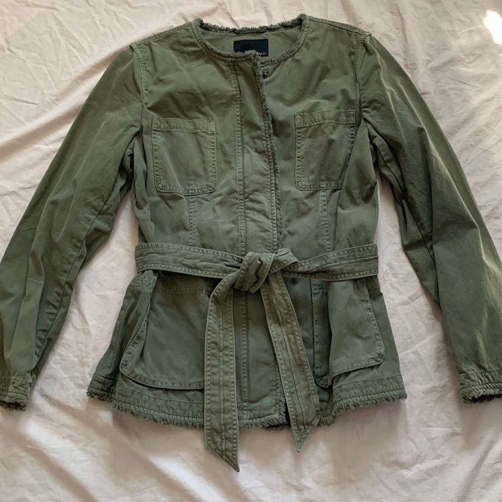 NWT banana republic collarless jacket in olive size medium